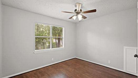 Humble 2-story, 4-bed 20407 Guildwick Circle-idx