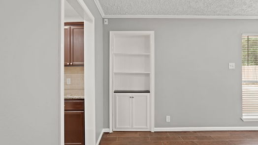Humble 2-story, 4-bed 20407 Guildwick Circle-idx