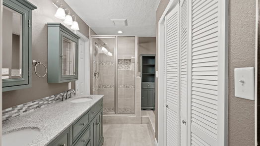 Humble 2-story, 4-bed 20407 Guildwick Circle-idx