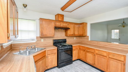 Humble 1-story, 3-bed 1111 Rebecca Lane-idx