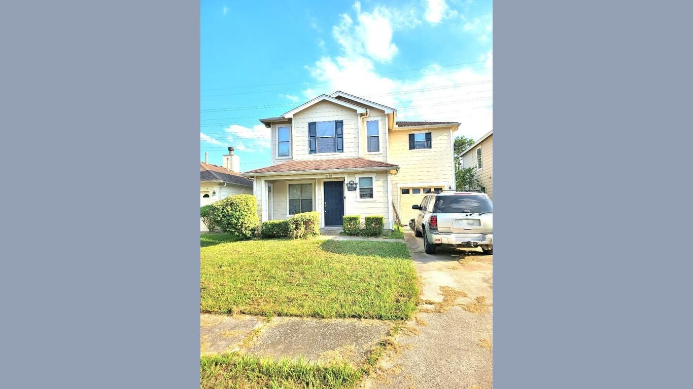 Humble 2-story, 3-bed 8138 Old Maple Lane-idx