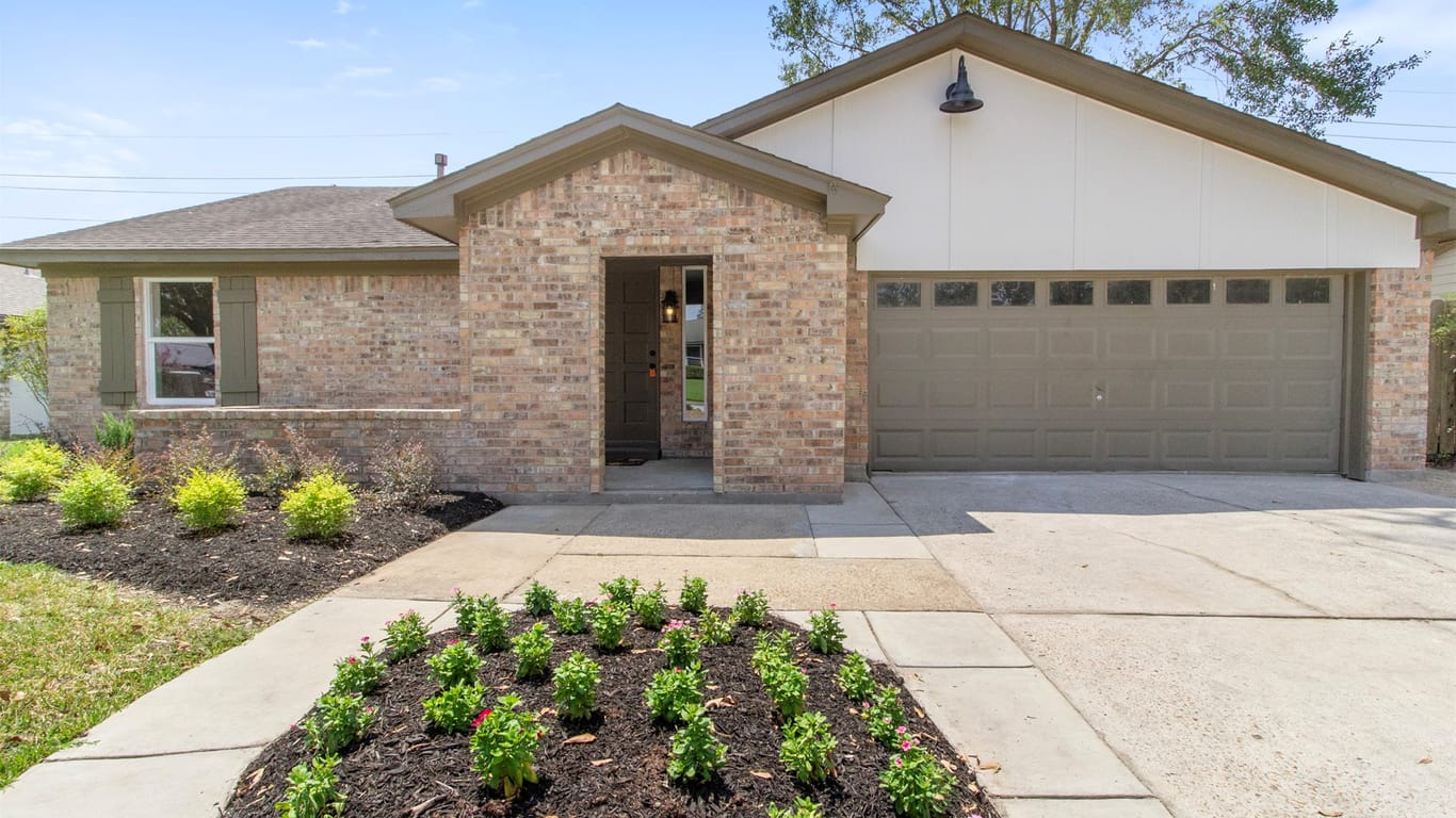 Humble 1-story, 3-bed 1010 McDugald Street-idx