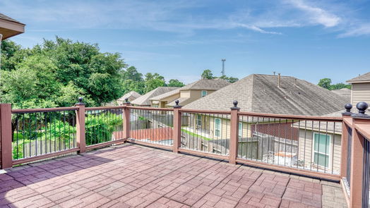 Humble 2-story, 5-bed 6407 Early Fall Drive Drive-idx