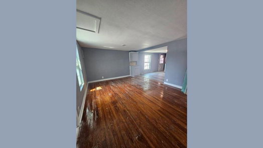 Humble 1-story, 2-bed 610 Welch Street-idx