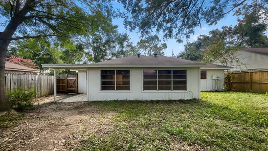 Humble 1-story, 3-bed 19727 Bellaw Woods Drive-idx