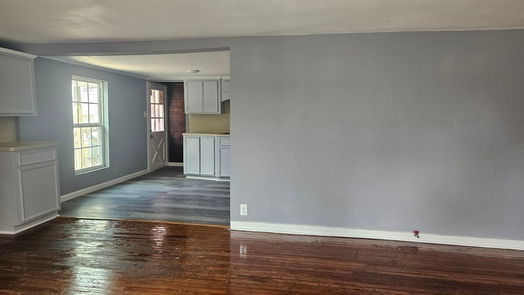 Humble 1-story, 2-bed 610 Welch Street-idx