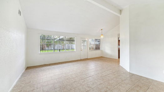 Humble 1-story, 3-bed 20503 Bishops Gate Lane-idx