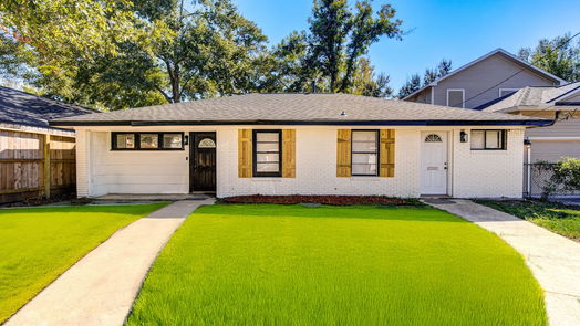 Humble 1-story, 3-bed 110 S Avenue E-idx