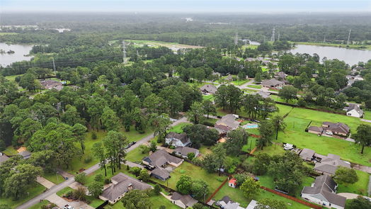 Humble 2-story, 4-bed 11306 Cedarwood Drive-idx