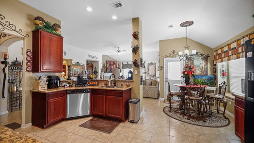 Humble 1-story, 4-bed 6418 Juniper Springs Drive-idx