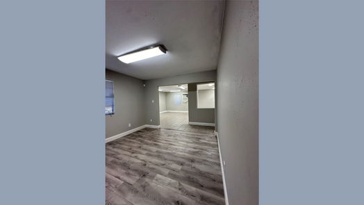 Humble null-story, 2-bed 114 S Houston Avenue-idx