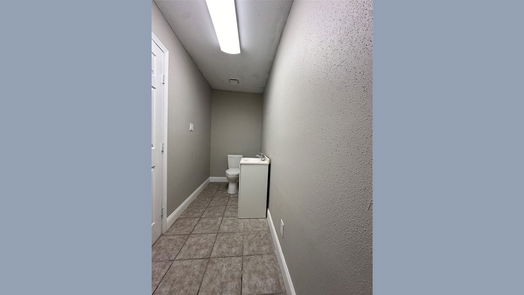 Humble null-story, 2-bed 114 S Houston Avenue-idx