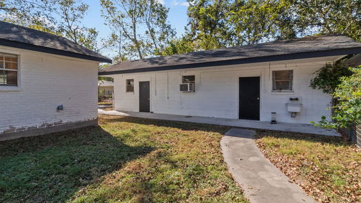 Humble null-story, 2-bed 433 S Avenue E-idx