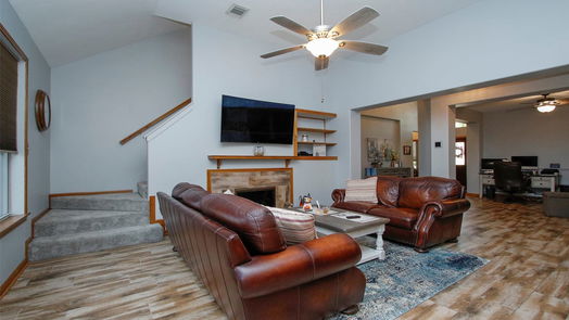 Houston 2-story, 4-bed 2227 Blossom Creek Trail-idx