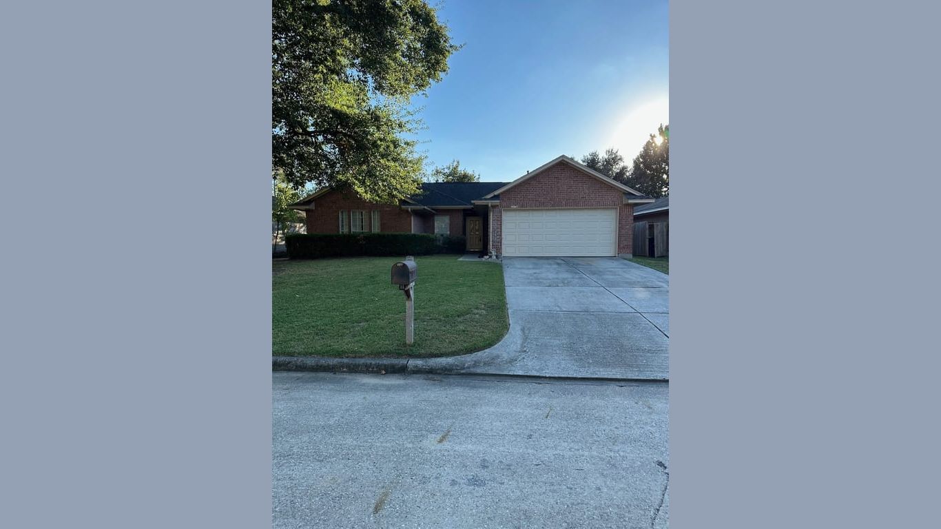 Houston 1-story, 3-bed 2310 Sherwood Hollow Lane-idx