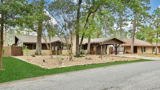 Houston 1-story, 3-bed 1202 Burning Tree Road-idx