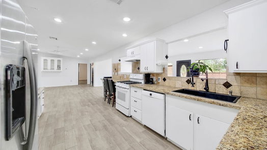 Houston 1-story, 3-bed 1202 Burning Tree Road-idx