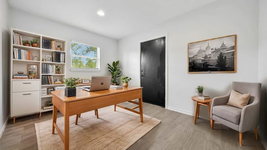 Houston 1-story, 3-bed 1202 Burning Tree Road-idx