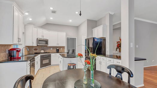 Kingwood 1-story, 3-bed 1919 Red Magnolia Court-idx