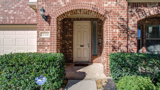 Kingwood 2-story, 4-bed 21328 Kings Guild Lane-idx