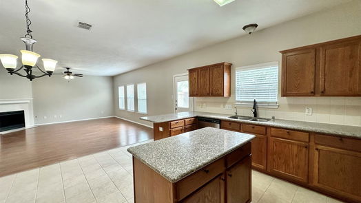 Kingwood 2-story, 4-bed 21542 Duke Alexander Drive-idx