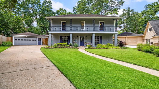 Kingwood 2-story, 4-bed 1906 Lakeville Drive-idx