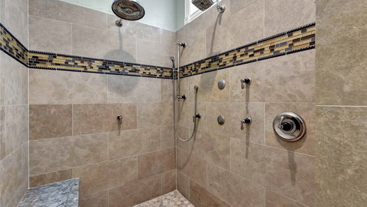 Kingwood 2-story, 5-bed 3 Forest Course Circle-idx