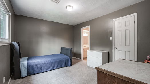 Kingwood 2-story, 5-bed 2114 Spruce Grove Dr-idx