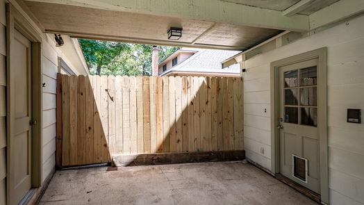 Kingwood 2-story, 5-bed 2114 Spruce Grove Dr-idx