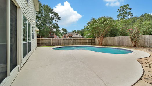 Kingwood 2-story, 3-bed 2415 Mills Creek Drive-idx