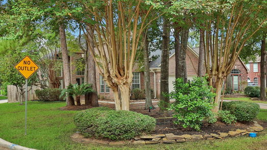 Kingwood 2-story, 3-bed 2415 Mills Creek Drive-idx