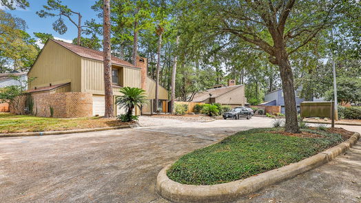 Kingwood 2-story, 4-bed 3146 E Lake Crescent Drive-idx