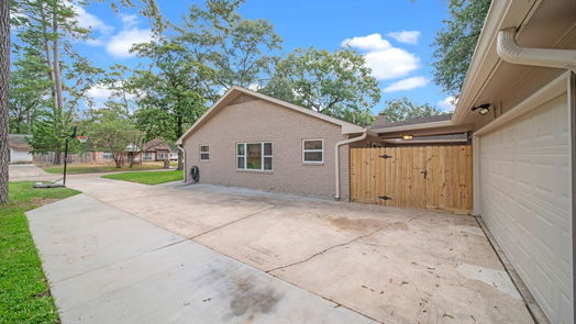 Kingwood null-story, 3-bed 2166 River Village Drive-idx
