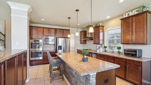 Kingwood 2-story, 4-bed 26005 N Kings Mill Lane-idx