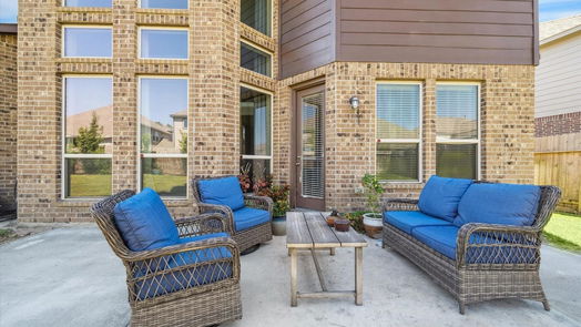 Kingwood 2-story, 4-bed 26005 N Kings Mill Lane-idx