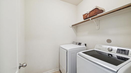 Kingwood 2-story, 4-bed 26005 N Kings Mill Lane-idx