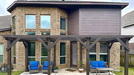 Kingwood 2-story, 4-bed 26005 N Kings Mill Lane-idx