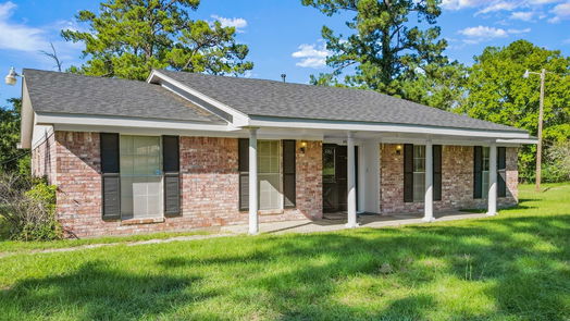 Huntsville 1-story, 3-bed 4016 State Highway 30 W-idx