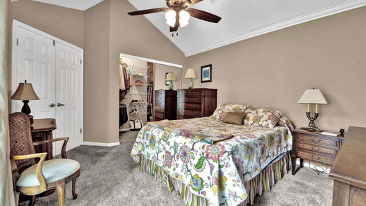 Houston 1-story, 2-bed 3305 Golden Trails Drive 208-idx