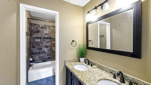 Houston 2-story, 4-bed 5210 Applevale Court-idx