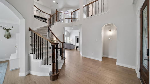 Houston 2-story, 5-bed 6022 Shady Alcove Court-idx