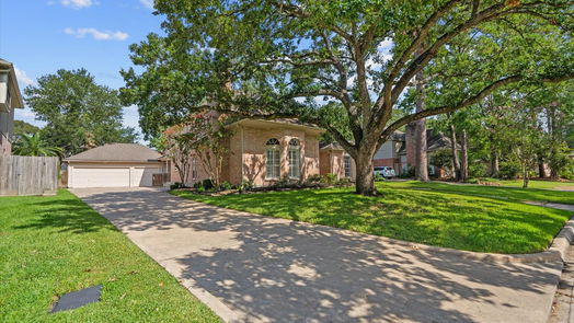 Houston 2-story, 4-bed 5811 Berkshire Hills Drive-idx