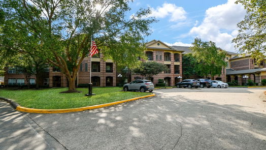 Houston 1-story, 1-bed 2815 Kings Crossing Drive 118-idx