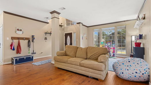 Houston 2-story, 4-bed 5311 Willow Knoll Court-idx