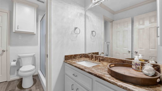 Houston 2-story, 6-bed 5311 Beaver Lodge Drive Drive-idx