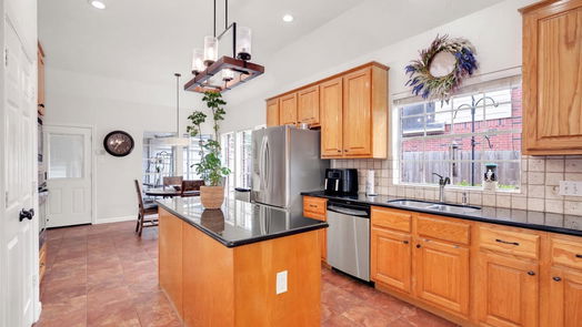 Houston 2-story, 4-bed 4707 Brook Shadow Drive-idx