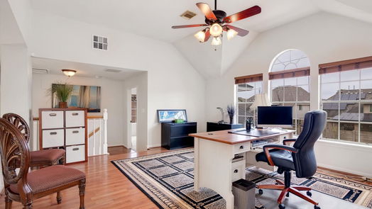 Houston 2-story, 4-bed 4707 Brook Shadow Drive-idx