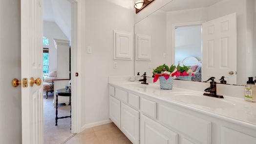 Houston 2-story, 4-bed 4707 Brook Shadow Drive-idx