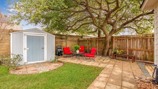 Houston 2-story, 4-bed 4707 Brook Shadow Drive-idx
