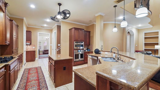 Kingwood 2-story, 4-bed 5918 Country Falls Lane-idx